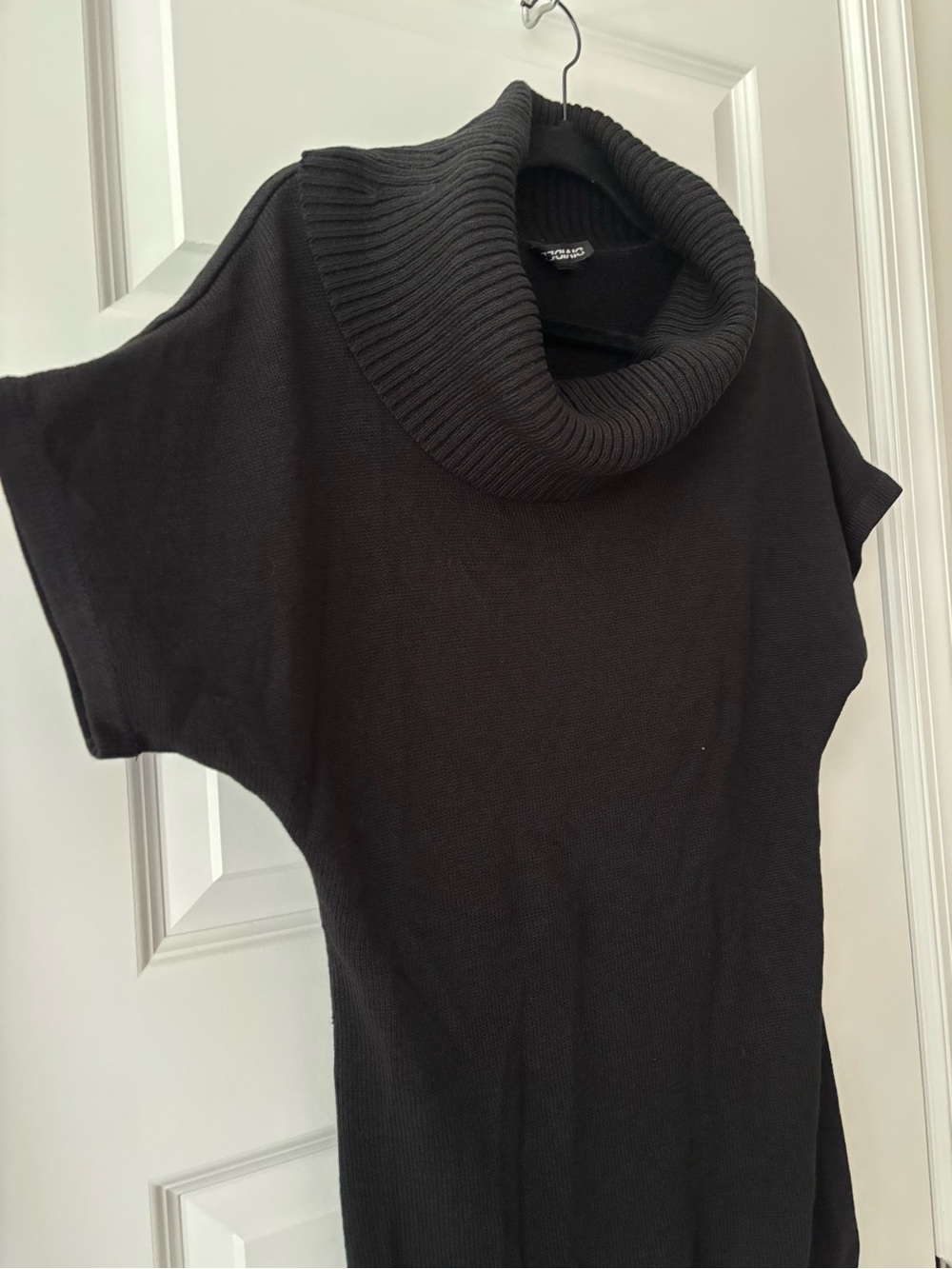 H&M Black Short-Sleeve Cowl Neck Sweater S - Picture 7 of 7
